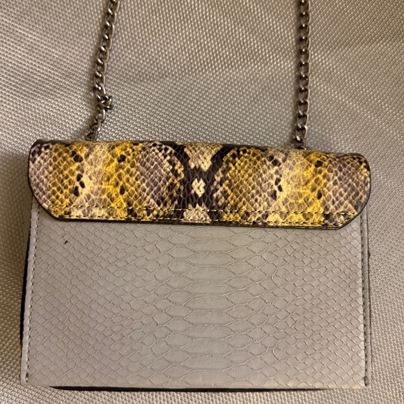 Guess faux snake print mini bag - Picture 2 of 3